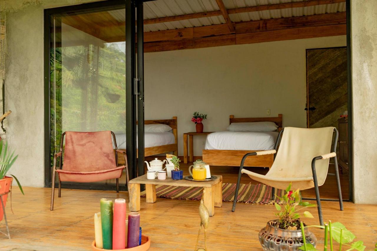 El Fenix Coffee Hotell Calarcá Exteriör bild